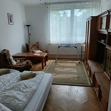 Apartment Tubarozsa