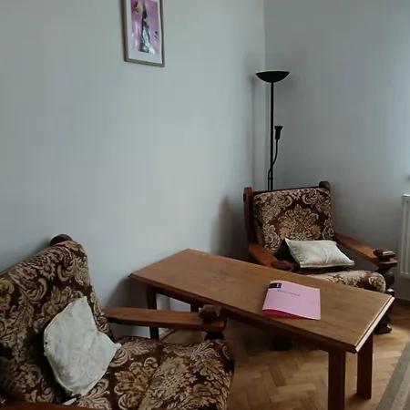 Apartment Tubarozsa *